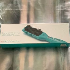 Moroccan Oil Ceramic Heated Brush